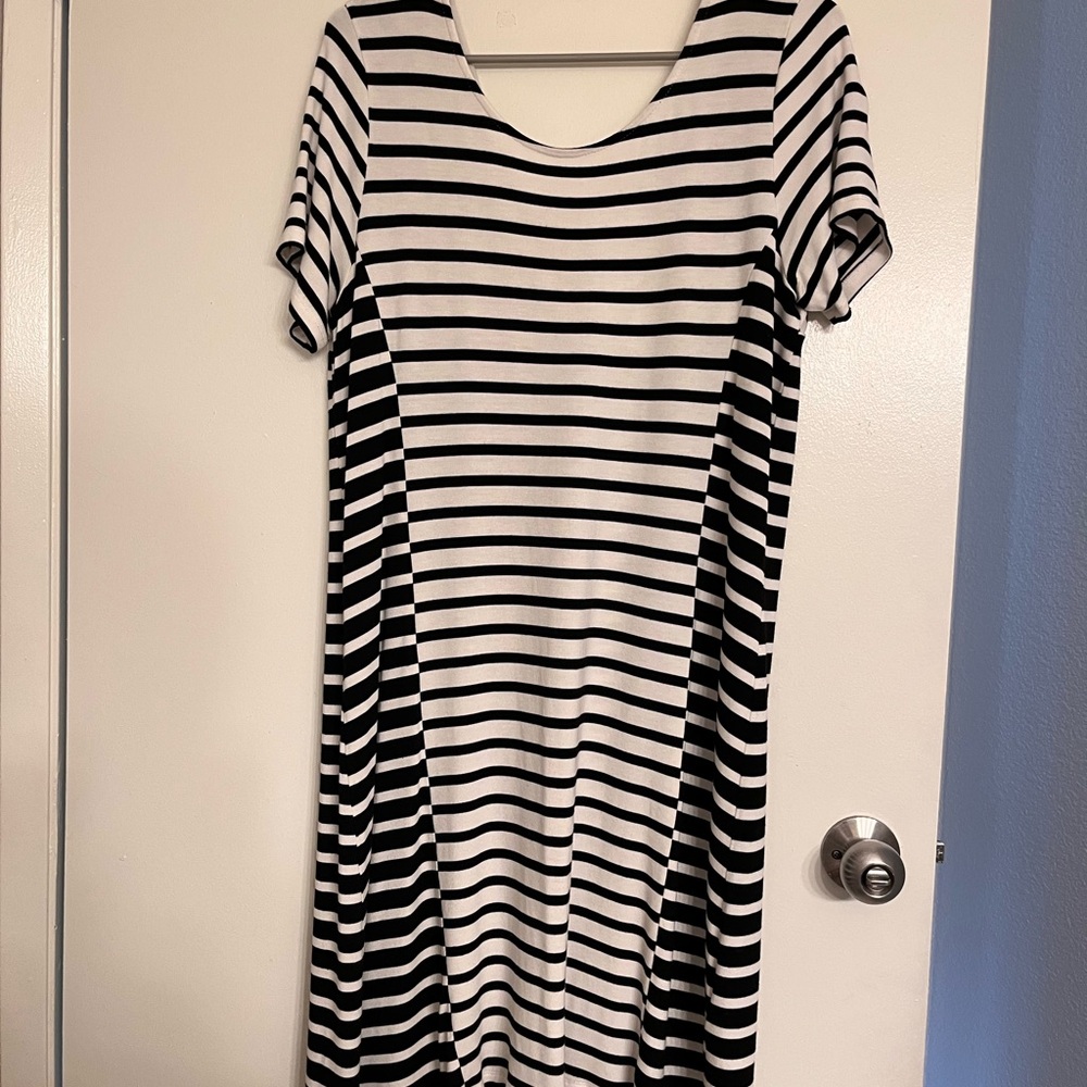 Tribal Black and White Raglan Midi Dress